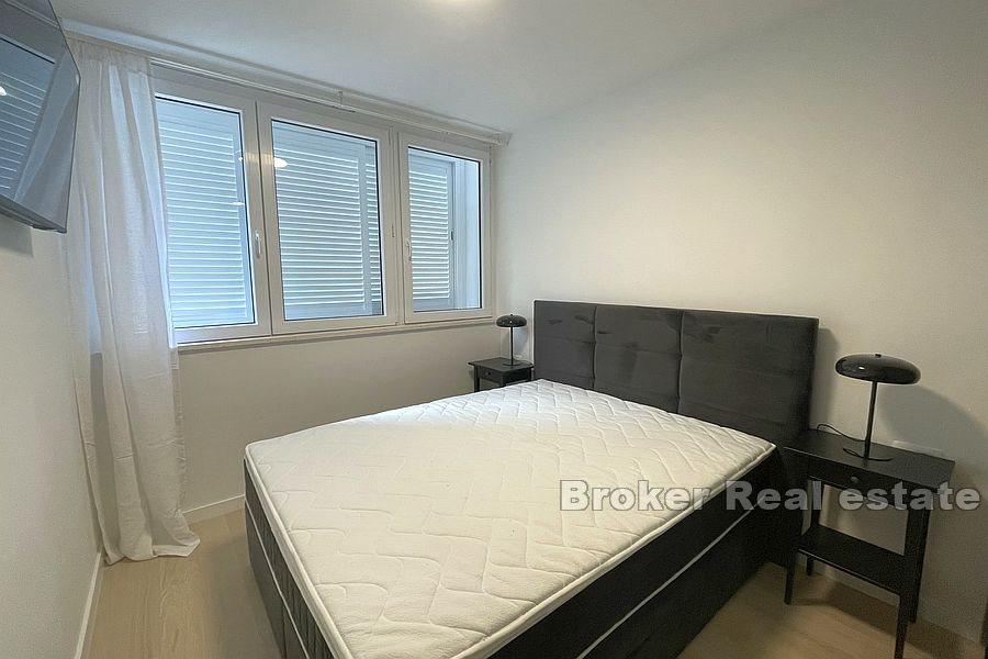 Split - Trstenik, Novouređen stan na traženoj lokaciji