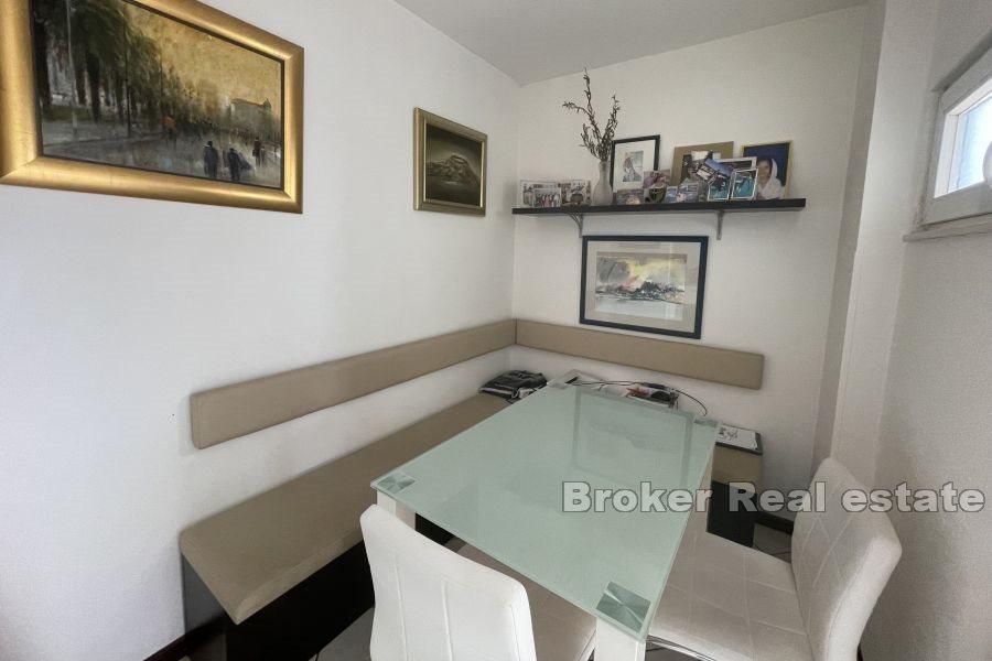 Split, Spinut - Apartment in an excellent location with a sea view