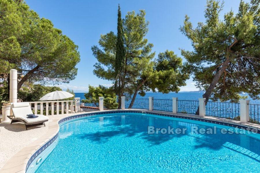 Čiovo – Luxuriöse Villa mit Pool am Meer