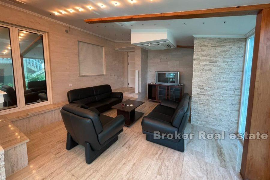 Otok Čiovo - Trosoban apartman s pogledom na more