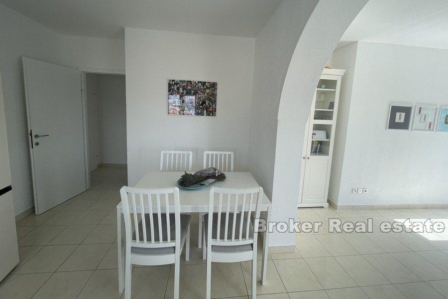 Øya Čiovo - Toroms leilighet med åpen havutsikt