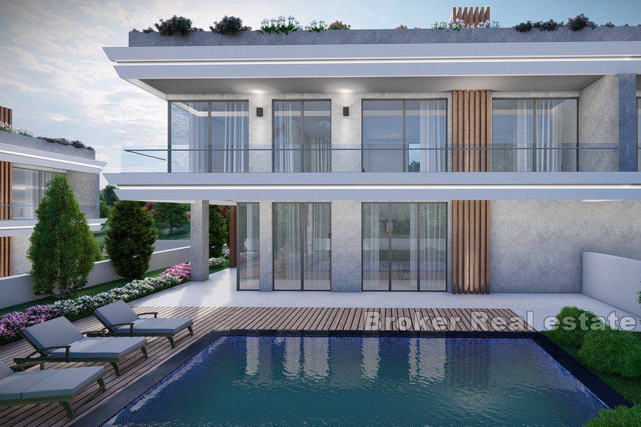 Kaštela - Wille z basenem w budowie blisko morza