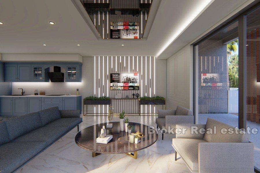 Kaštela - Wille z basenem w budowie blisko morza