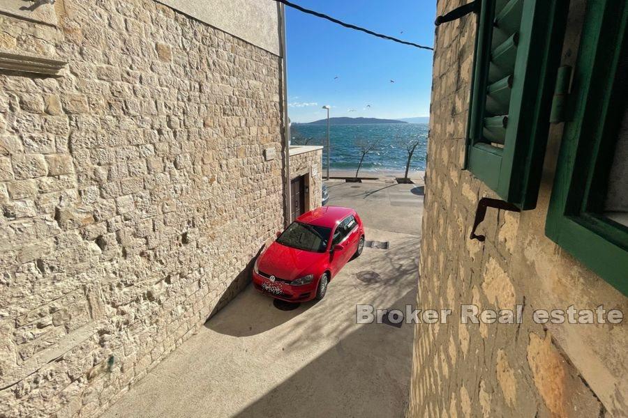 Kaštela - Kamenný dům s výhledem na moře