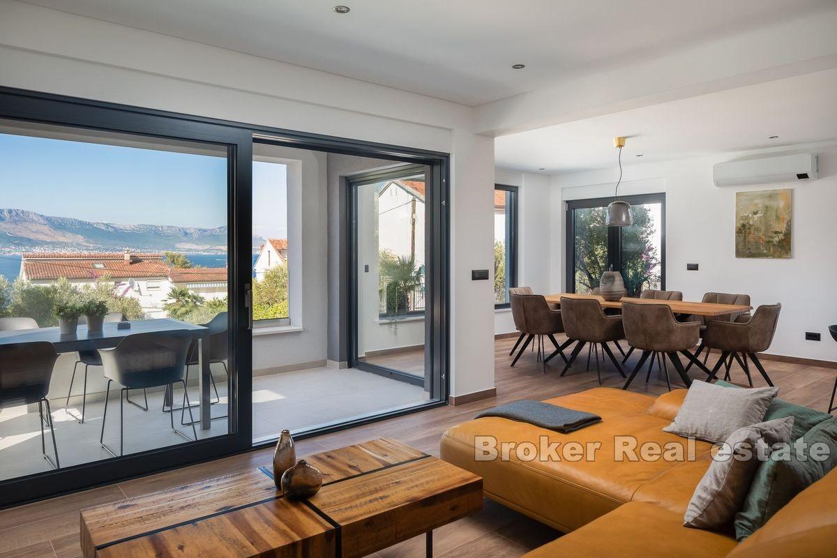 Modernes Apartment mit Meerblick