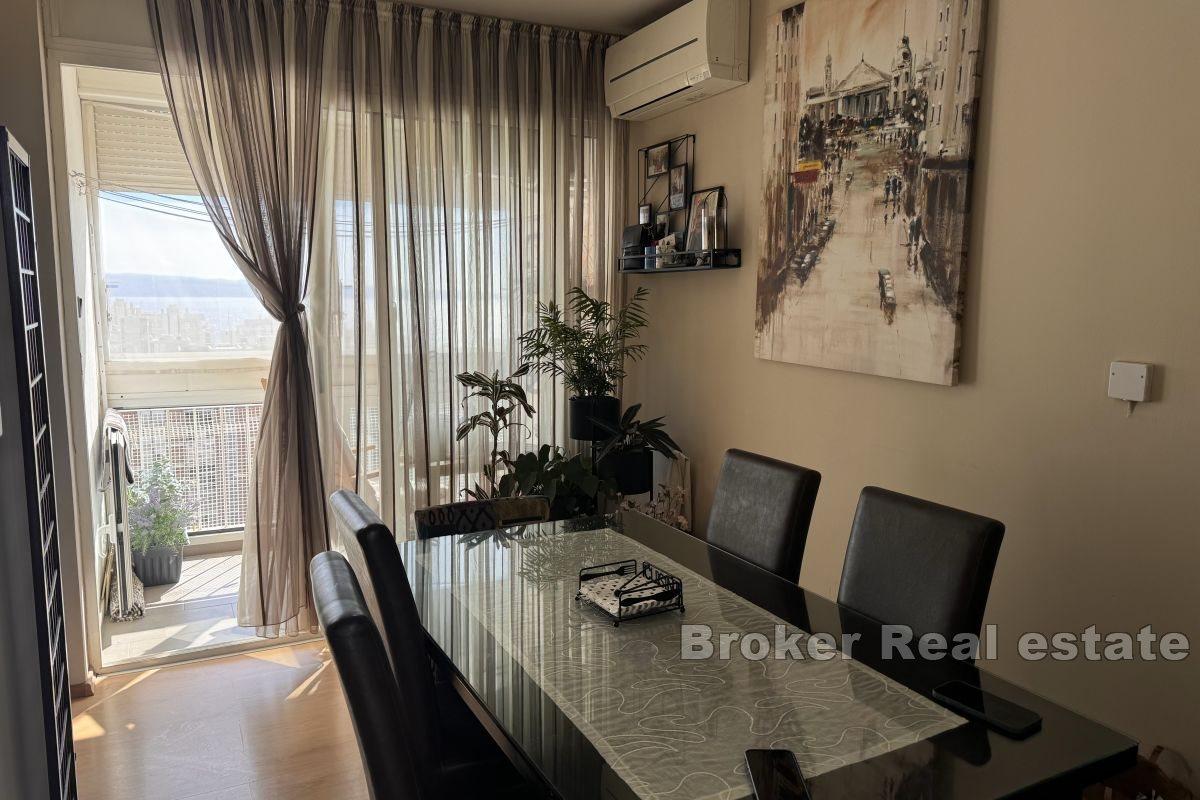 Komfortowy apartament z dwiema sypialniami w doskonałej lokalizacji