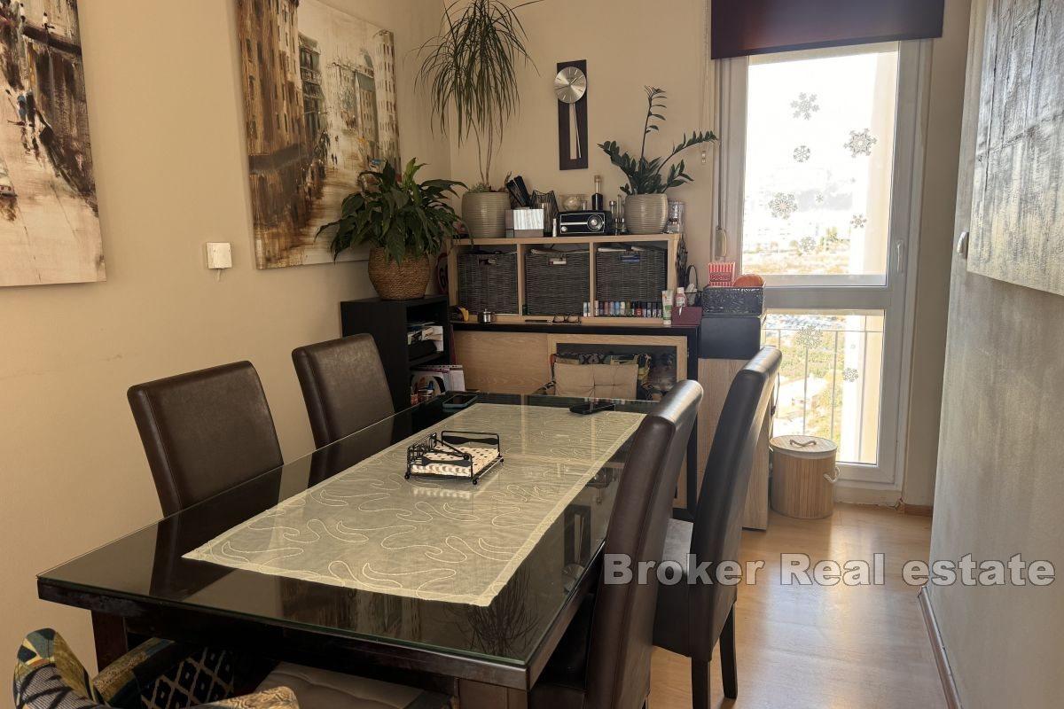 Komfortowy apartament z dwiema sypialniami w doskonałej lokalizacji