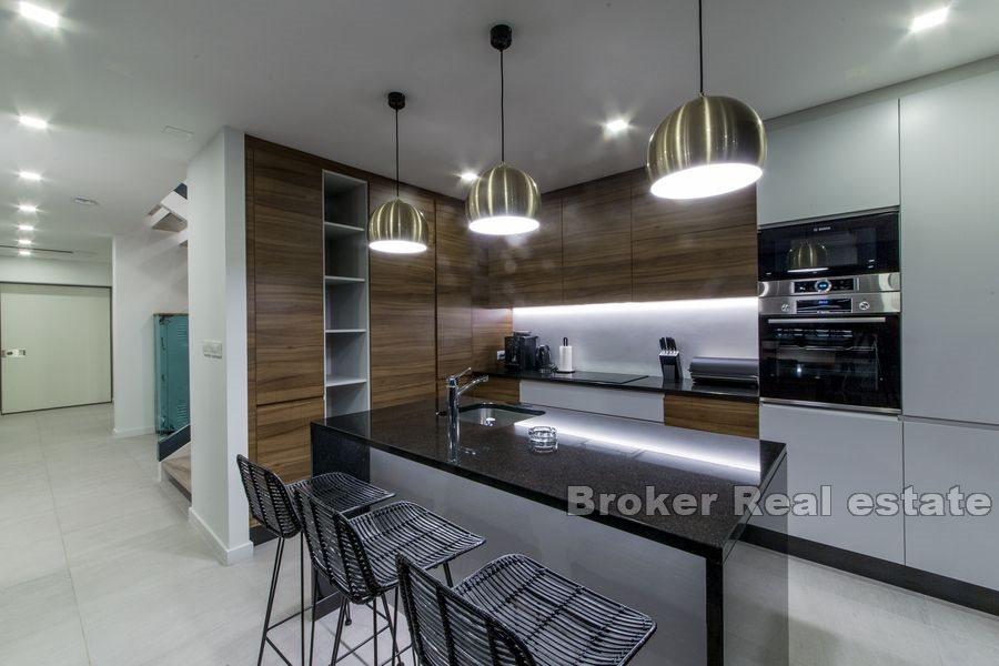 Otok Čiovo - Luksuzna vila s otvorenim pogledom na more