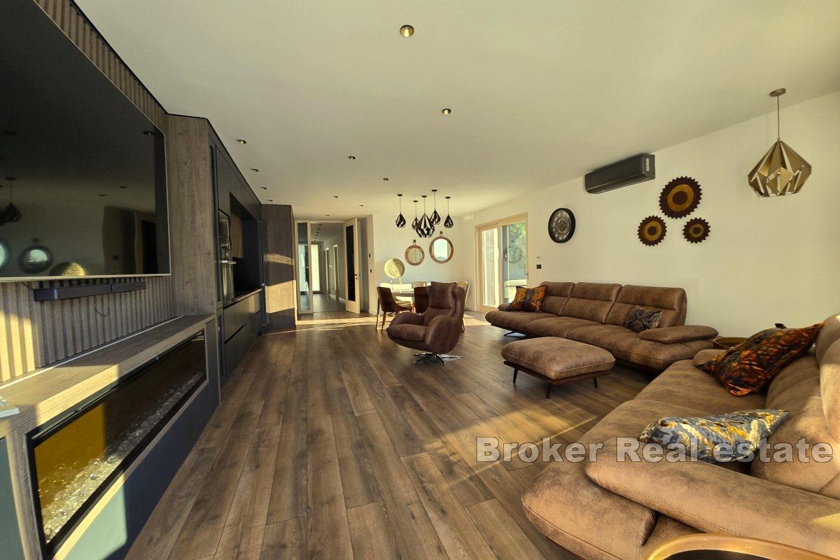 En luksuriøs villa som utstråler eleganse
