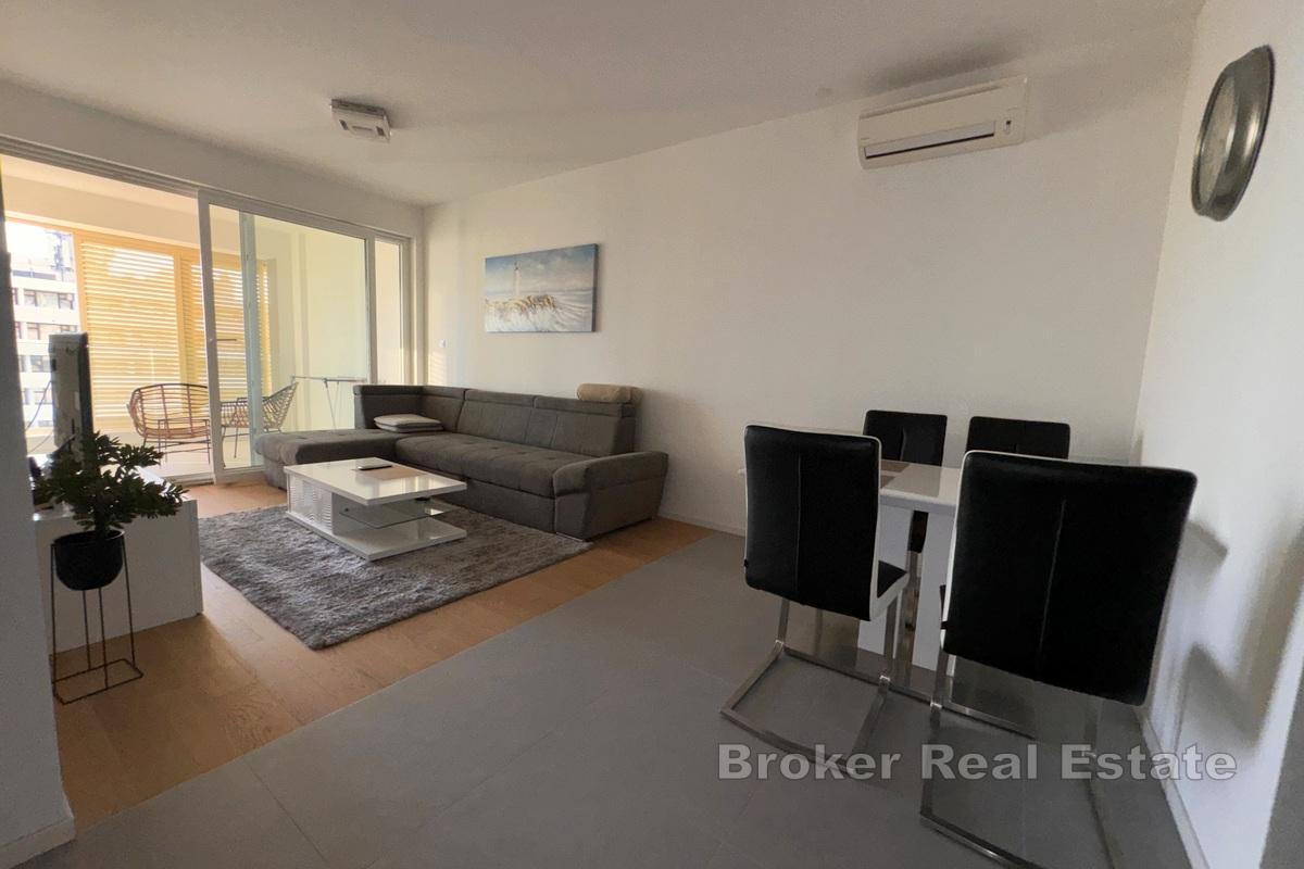 Modernes Apartment mit einem Schlafzimmer