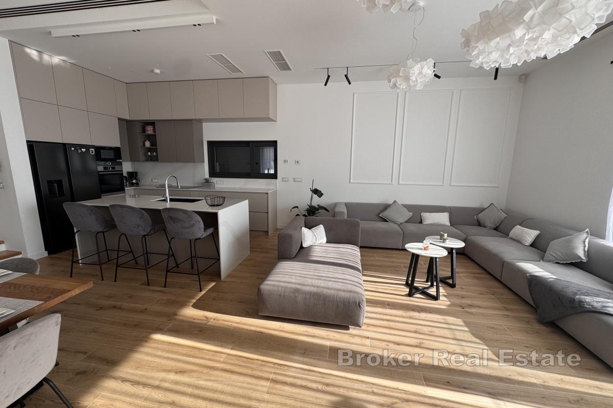 Wyjątkowa nowo wybudowana willa z pięknym widokiem na morze i wyspy