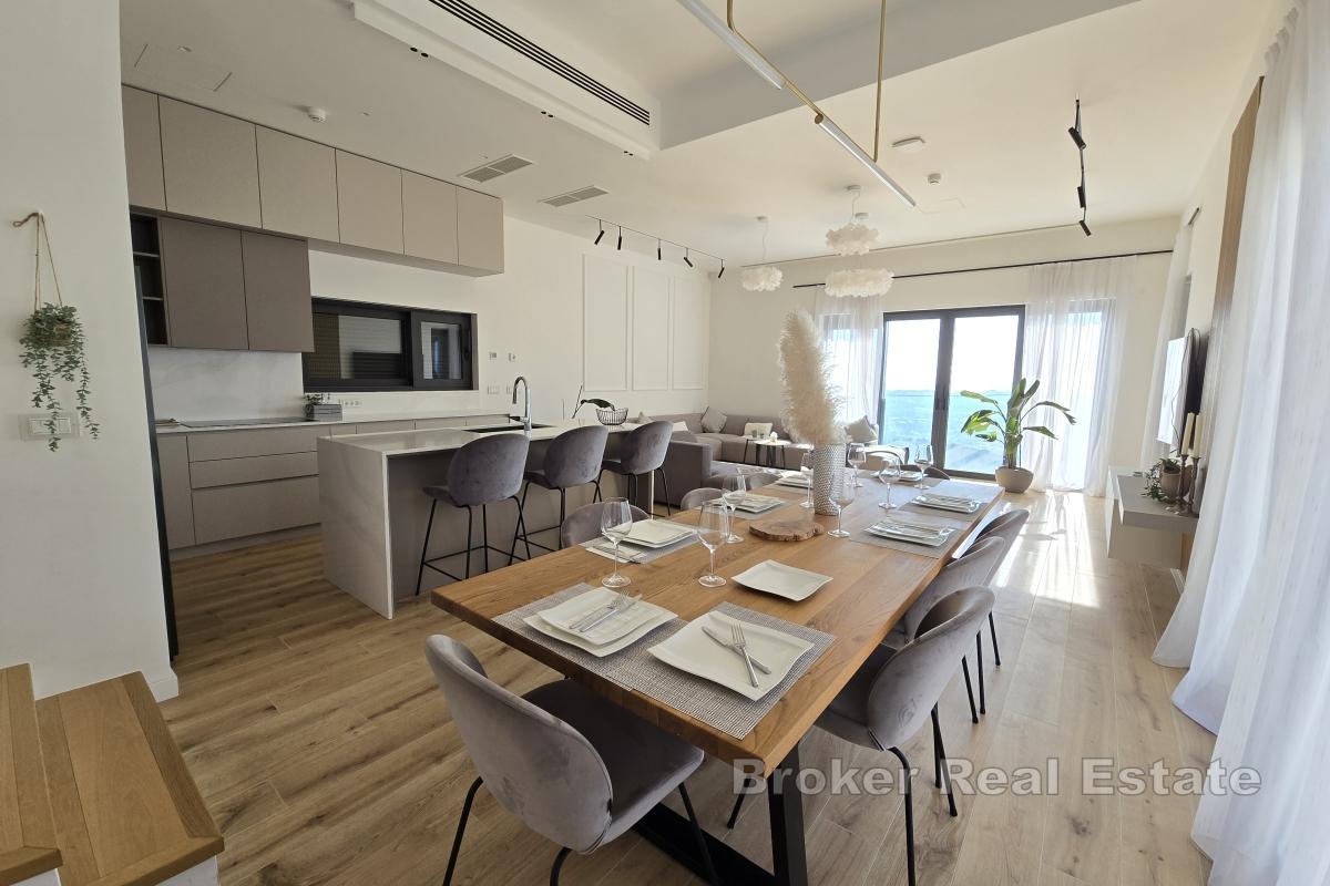 Wyjątkowa nowo wybudowana willa z pięknym widokiem na morze i wyspy