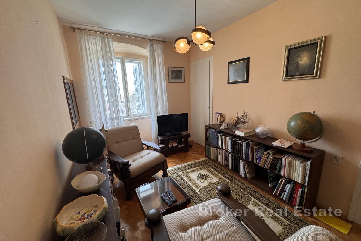 Čtyřpokojový apartmán v centru Splitu