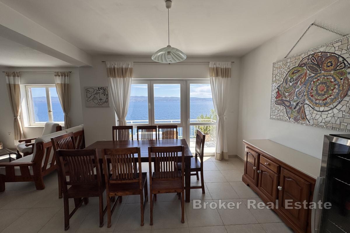 Maison spacieuse avec vue sur la mer et les îles
