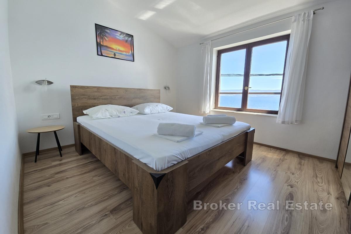 Maison spacieuse avec vue sur la mer et les îles