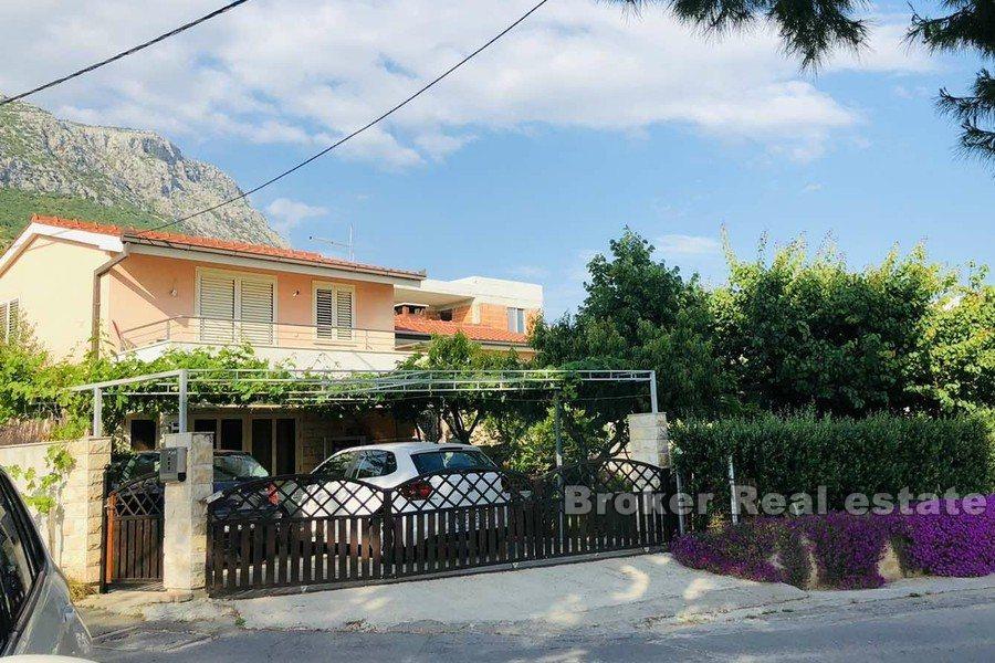 Kastela - Dom w spokojnej okolicy z widokiem na morze