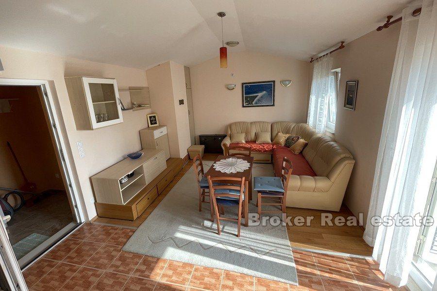 Kastela - Dom w spokojnej okolicy z widokiem na morze