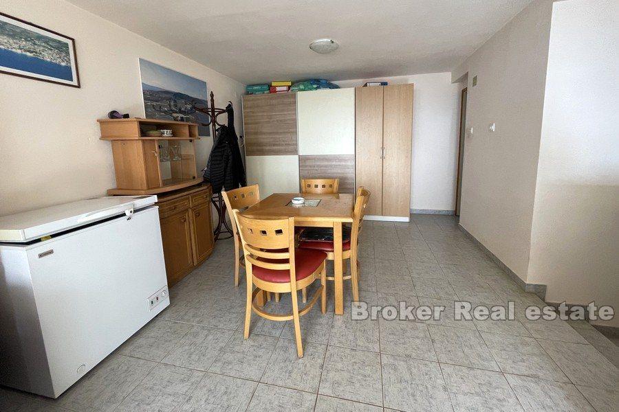 Kastela - Dom w spokojnej okolicy z widokiem na morze