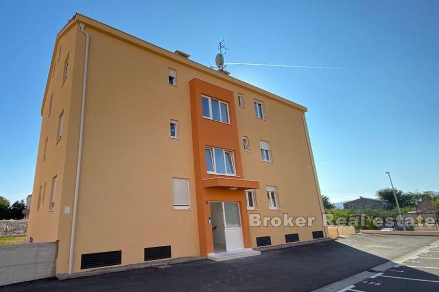 Kaštela - Třípokojový dvoupatrový byt v klidné oblasti