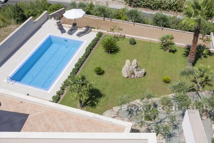 Blisko Splitu - Strožanac, apartament z basenem i widokiem na morze