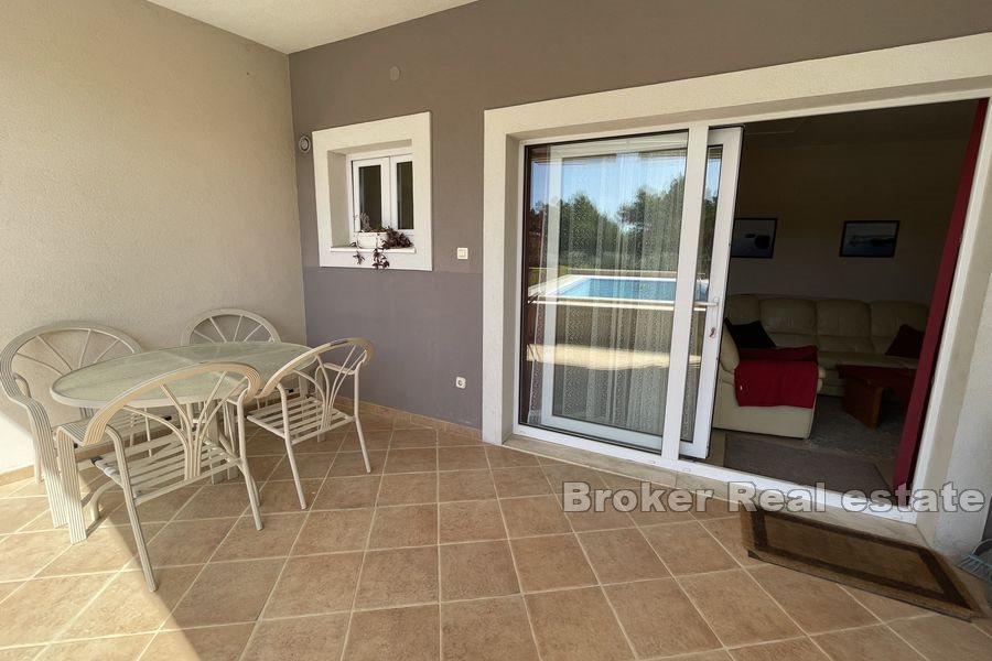 Near Split - Strožanac, apartment with pool and sea view