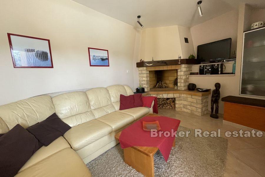 Near Split - Strožanac, apartment with pool and sea view