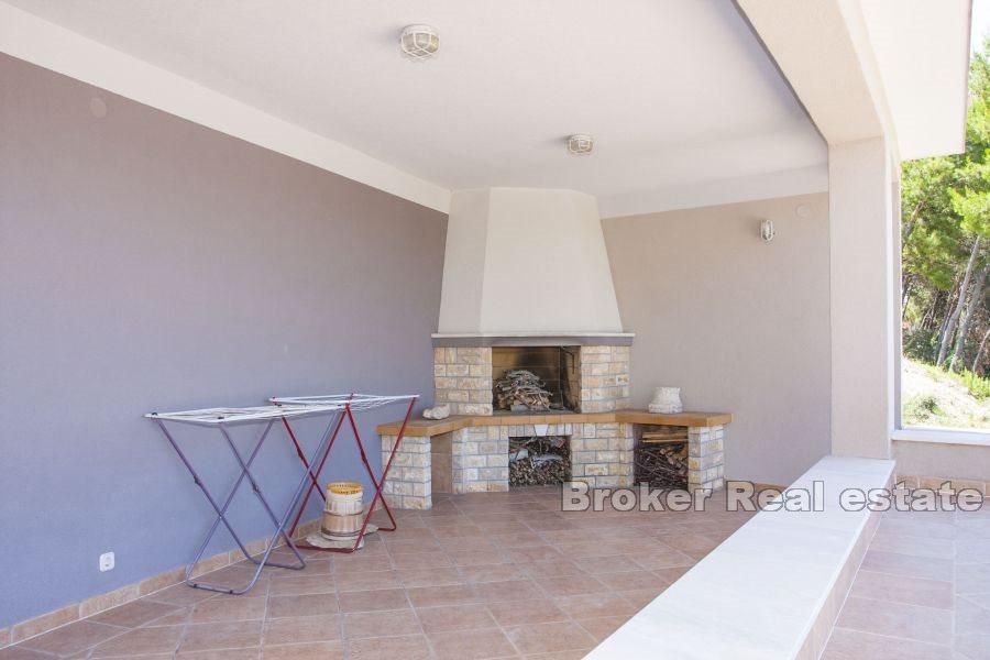 Near Split - Strožanac, apartment with pool and sea view