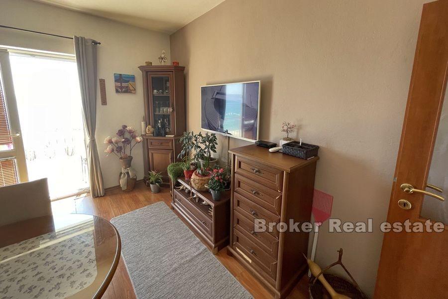 Split area - Cascading house in first row to the sea