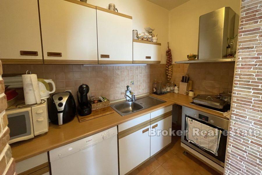 Split area - Cascading house in first row to the sea