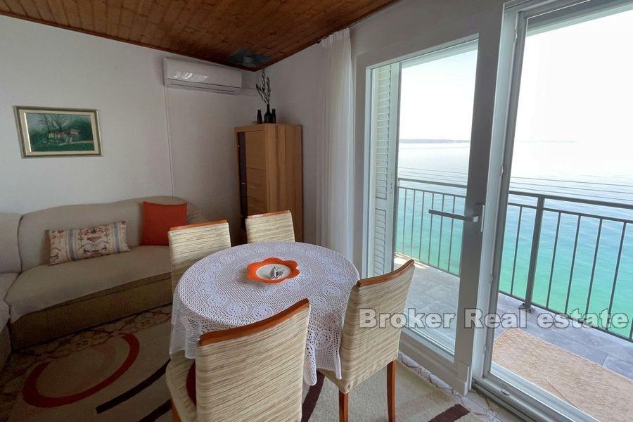 Područje Splita - Kuća prvi red do mora