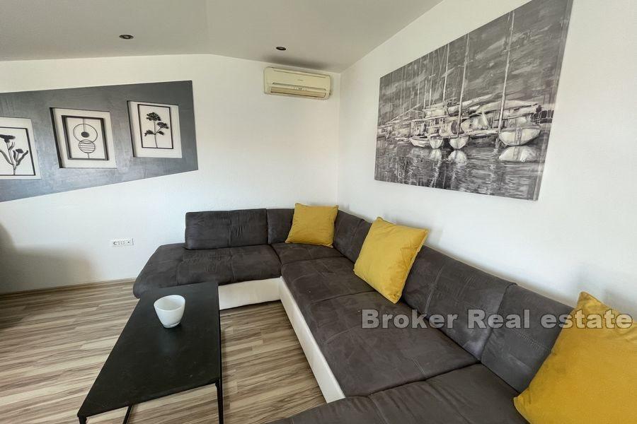 Kastela - Detached apartment house