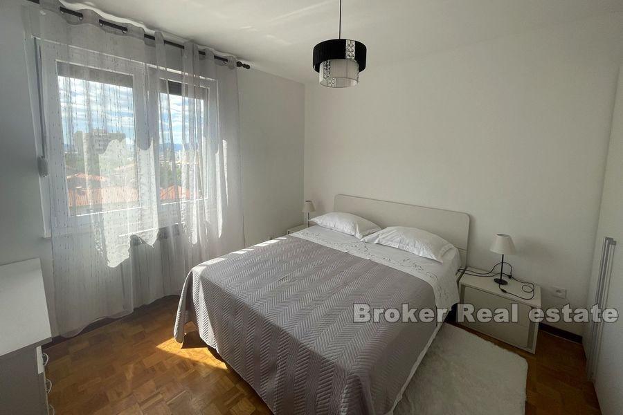 Split - Romslig leilighet med tre soverom