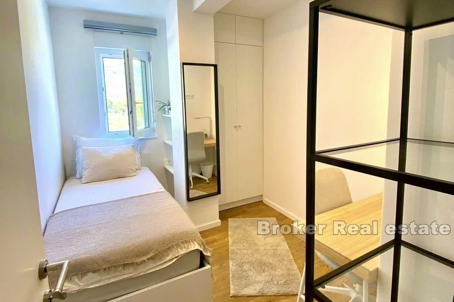 Makarska - Luxurious three bedroom apartment