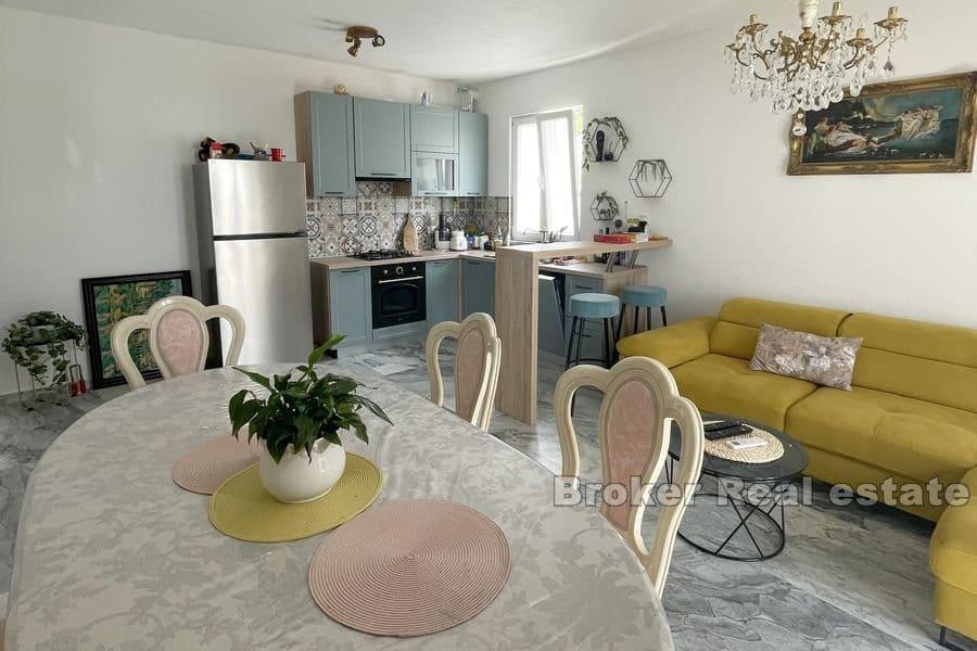 Split area - House with panoramic sea view