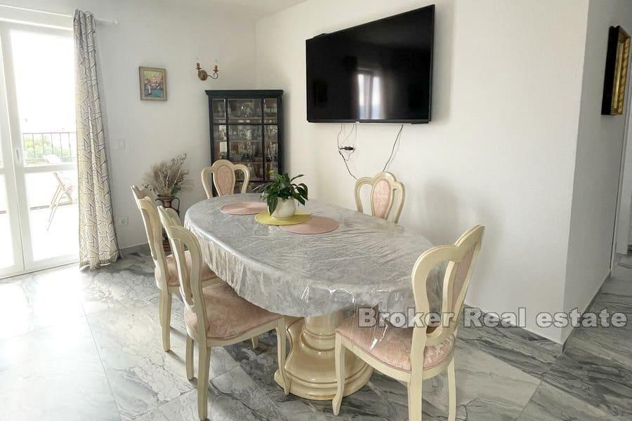 Split area - House with panoramic sea view