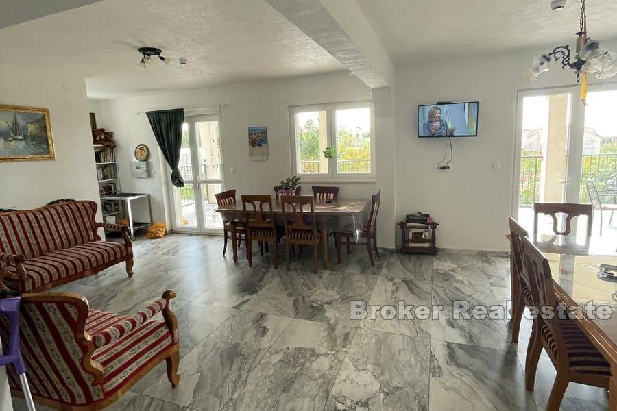 Split area - House with panoramic sea view