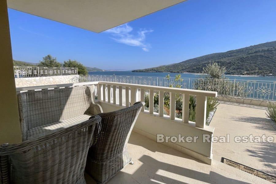 Marina - Apartmanska kuća s pogledom na more