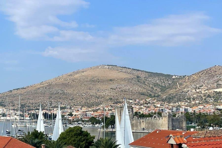 Trogir - Maison familiale près de la mer
