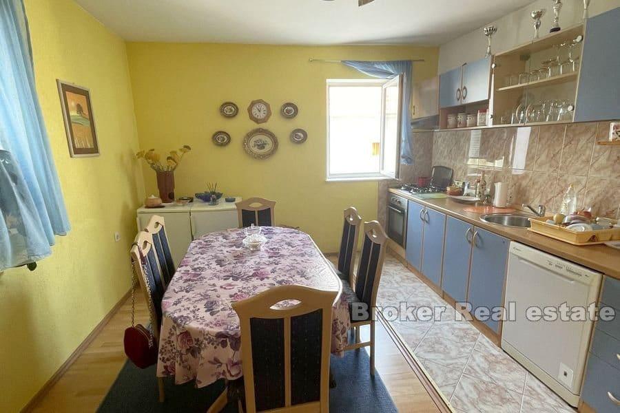 Trogir - Maison familiale près de la mer