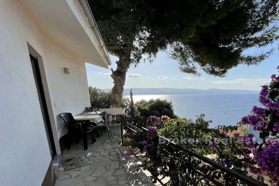 Omis - Hus nær sjøen