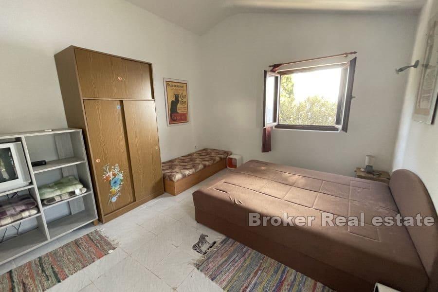 Omis - Hus nær sjøen