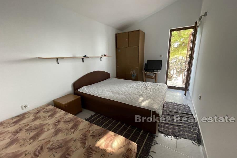 Omis - Hus nær sjøen