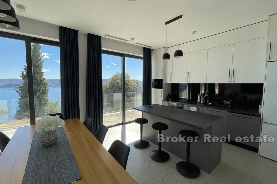 Omis - Villa med pool och öppen havsutsikt