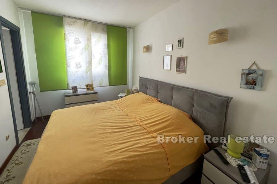 Split - Meje, spacious, three-room apartment with sea view