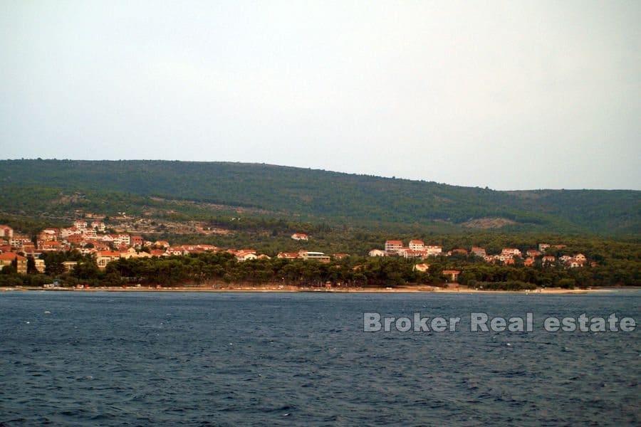 Île de Brac - Excellent terrain à bâtir