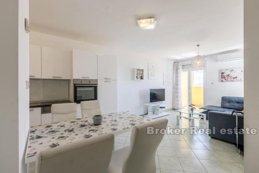 Split - Mertojak, Dvoupokojový moderně zařízený apartmán