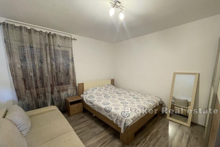 Kaštela - Piękny apartament nad morzem