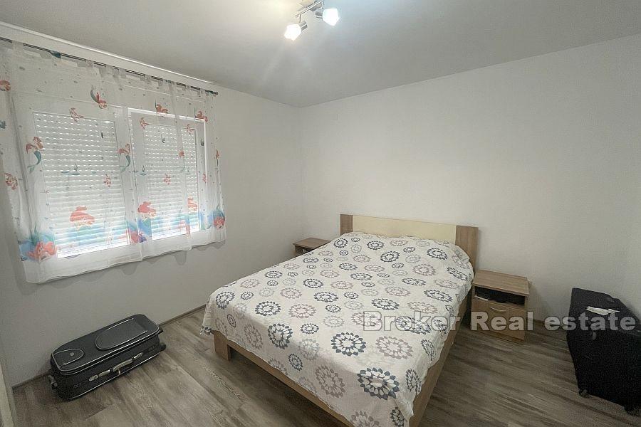 Kaštela - Piękny apartament nad morzem