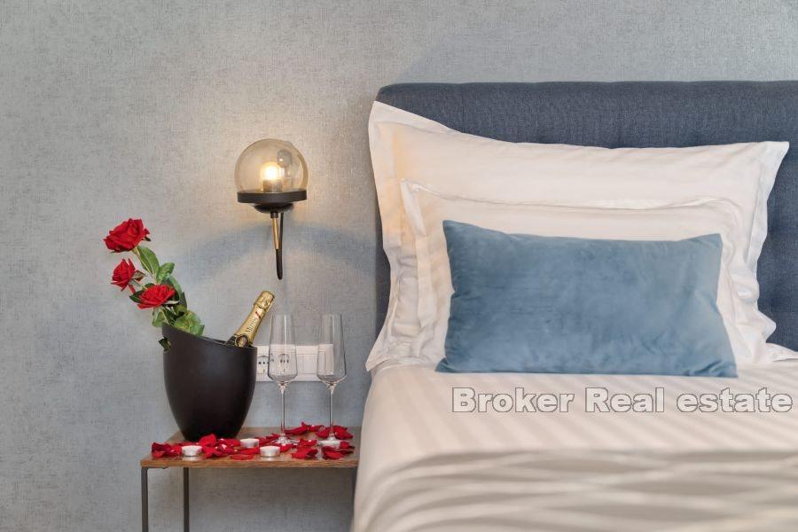 Сплит-район - Красивая современная вилла с бассейном