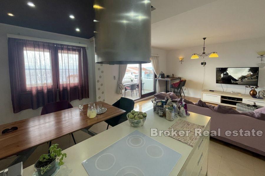 Split - Žnjan - Un bel appartement dans un excellent emplacement